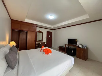 Superior-Doppelzimmer mit Balkon — Priew Wan Guesthouse